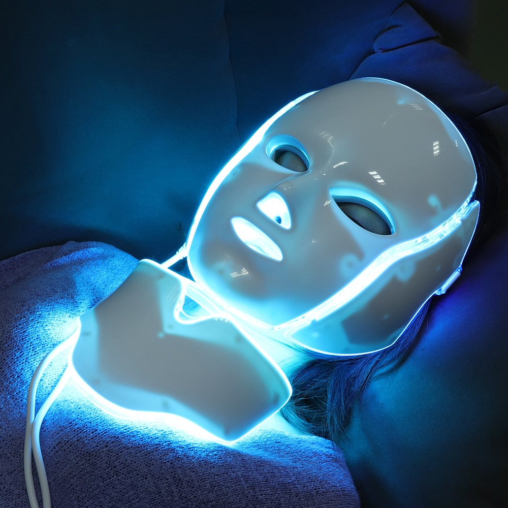 Hydrfacial with led Mask in Dubai